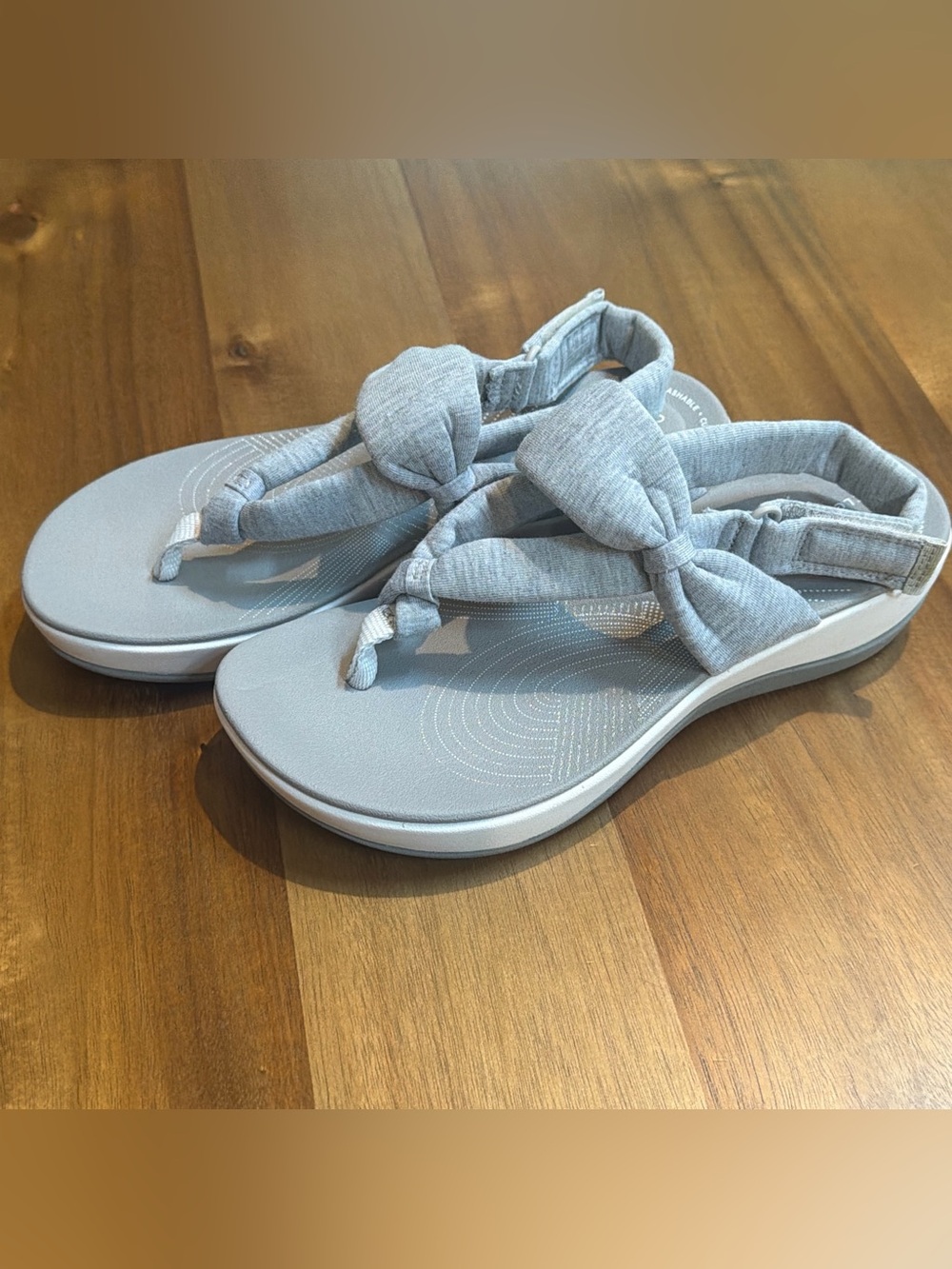 Clarks Cloudsteppers sandals  Arla Nicole Heather Light Gray Size 6.5